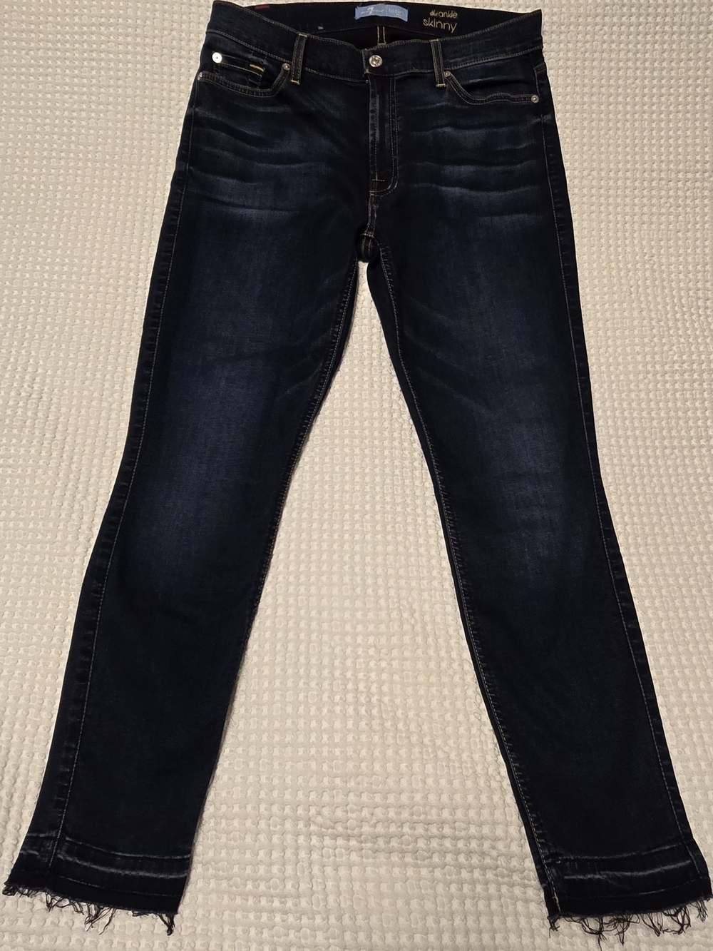 7 For All Mankind Blair The Ankle Skinny Jeans Women's Size 31 Dark Wash Raw Hem